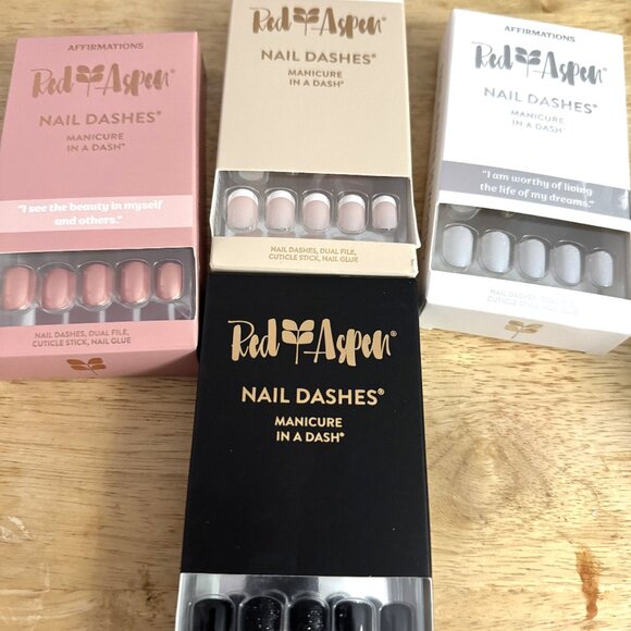 NWT - Red Aspen Bundle _ Artificial Nails - Picture 1 of 3